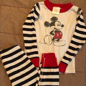 Mickey Hanna andersson 100(4)ORGANIC PJs